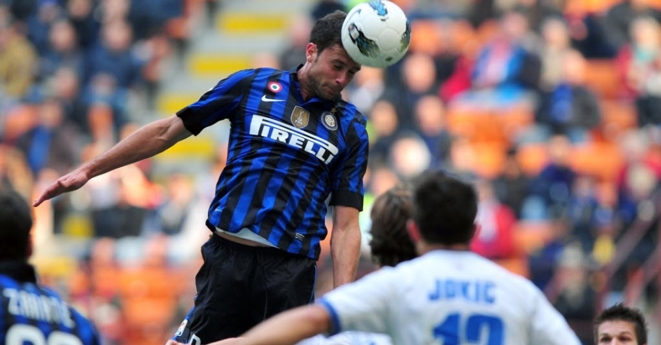 Thiago Motta marca o gol da Inter diante do Chievo