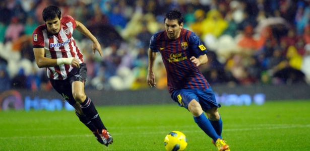 A estrela de Messi brilhou no final da partida, quando o Barcelona perdia por 2 a 1 - Vincent West/Reuters