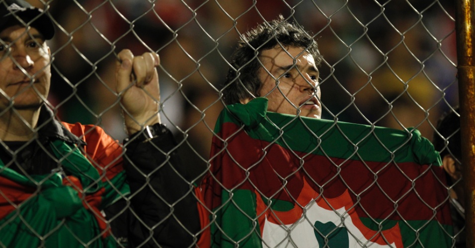 Campeã da Série B, a Portuguesa goleou o rebaixado Duque de Caxias por 4 a 0  no estádio do Canindé