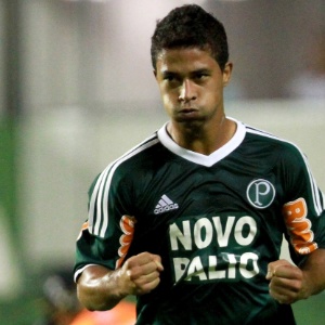 Ricardo Bueno, do Palmeiras, quer voltar a comemorar seus gols no Palmeiras - Felipe Oliveira/AE