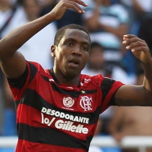 Renato ficará por mais um ano no Fla. O camisa 11 jogará sua segunda Copa Libertadores pelo clube - Julio César Guimarães/UOL