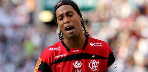 Segundo Assis, irmão de Ronaldinho, craque não participará de campanha publicitária - Julio César Guimarães/ UOL