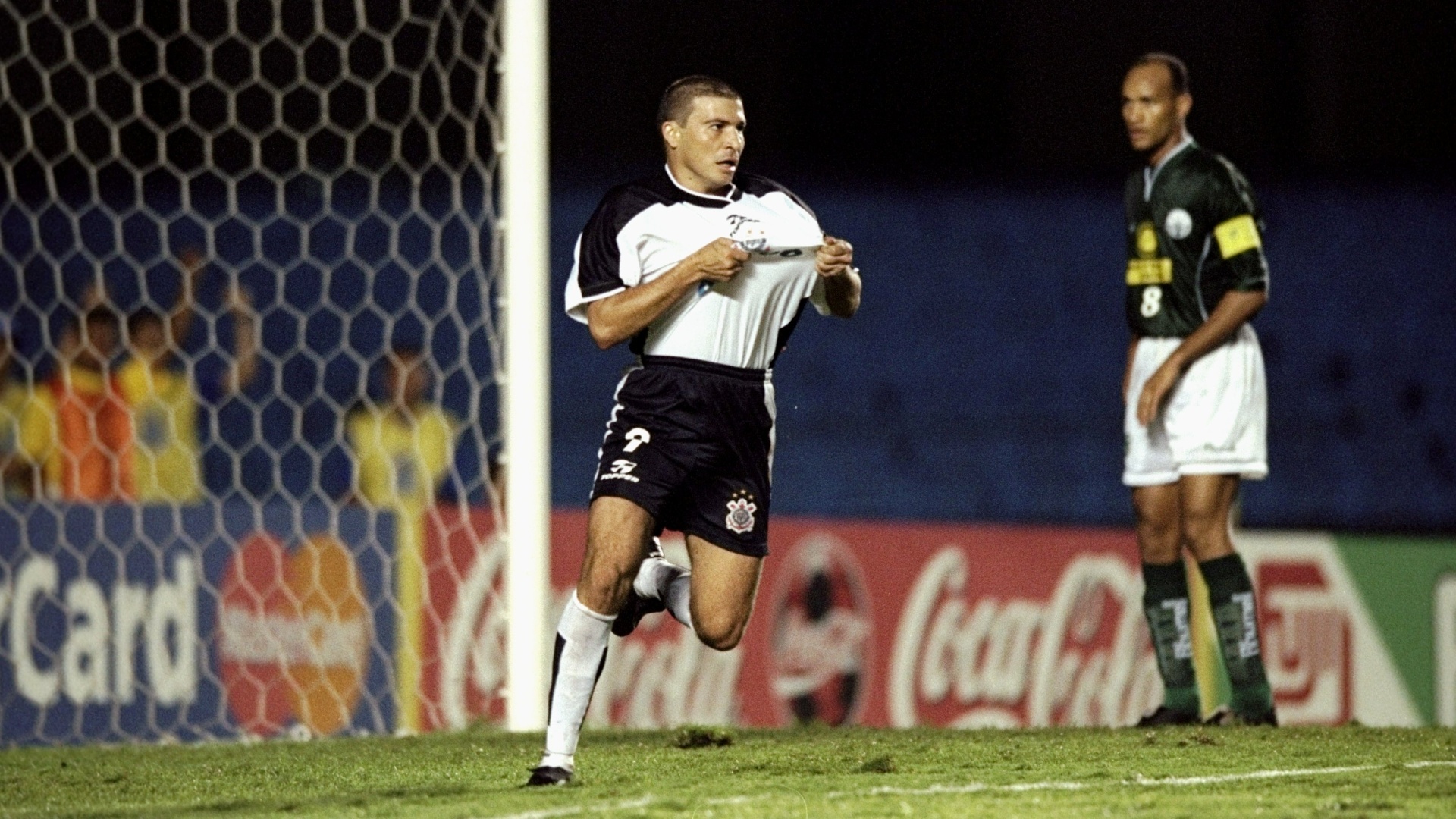 Fotos: Relembre a campanha do título mundial do Corinthians em 2000 ...