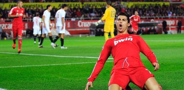 Cristiano Ronaldo marcou três vezes contra o Sevilla pelo Campeonato Espanhol - REUTERS/Marcelo del Pozo