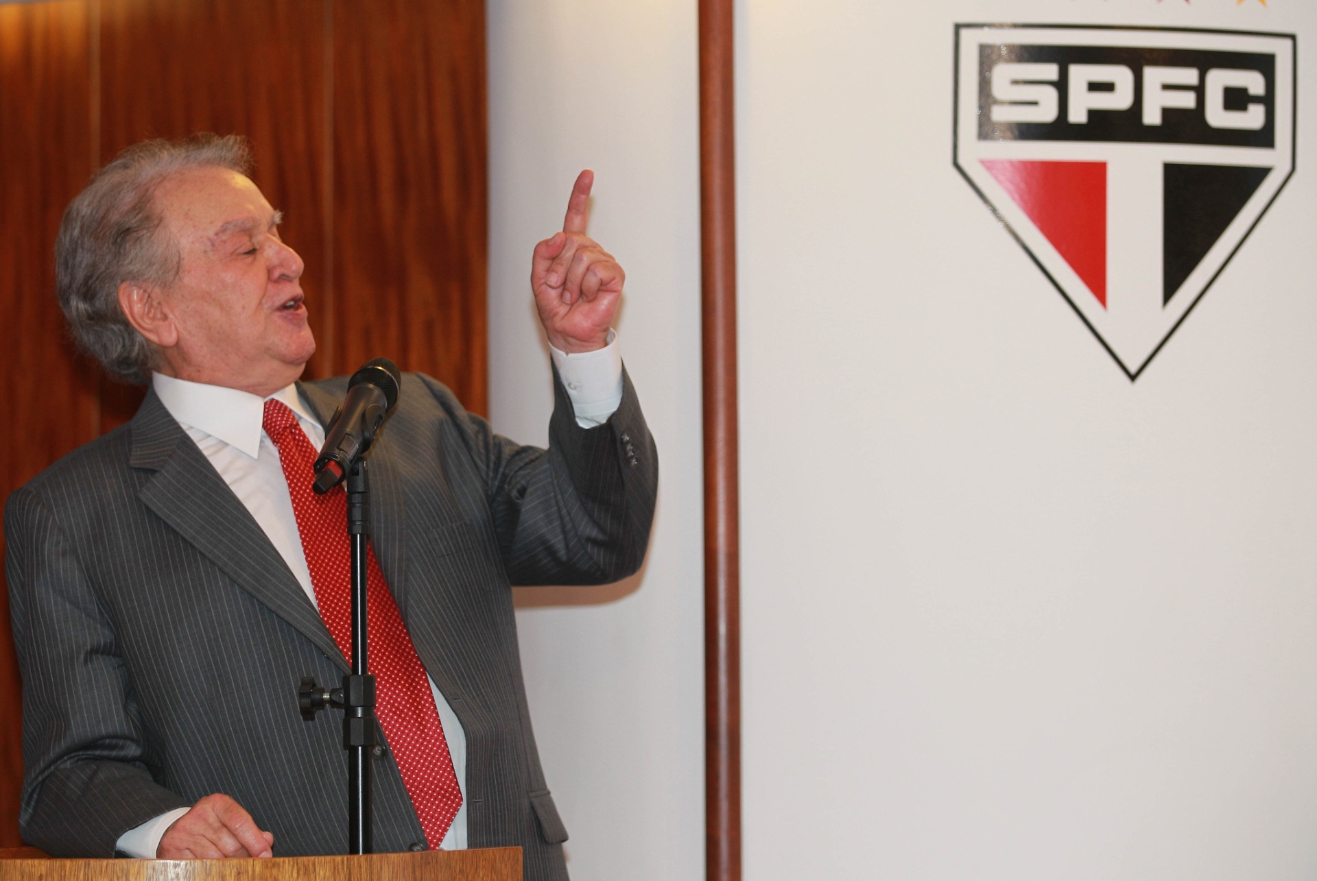 Morumbi só terá padrão Fifa com reforma muito mais cara - UOL Esporte