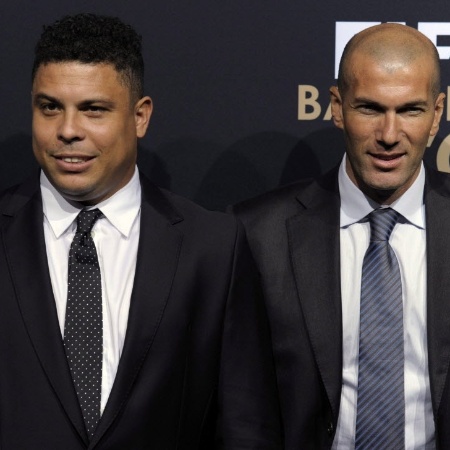 Ronaldo e Zidane - Steffen Schmidt/EFE