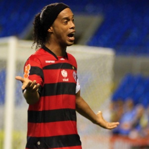 Ronaldinho chega a acordo com o Flamengo e receberá os salários atrasados - Marcelo de Jesus/UOL