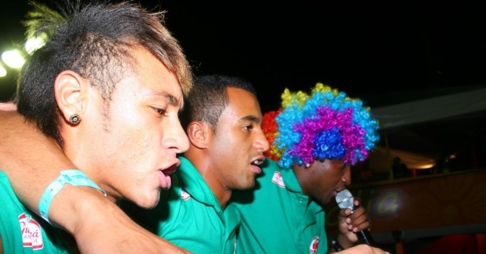 Lucas, Neymar e Thiaguinho celebram Carnaval em Salvador