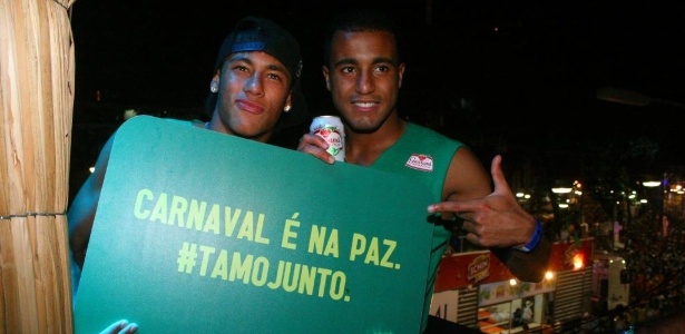 Neymar e Lucas aproveitaram o fim de semana de Carnaval na Bahia - J. Humberto/AgNews