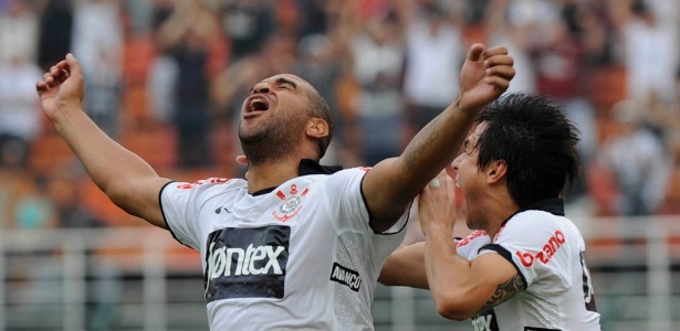 Adriano pode enfrentar Muricy Ramalho no clássico contra o Santos na Vila Belmiro - Junior Lago/UOL