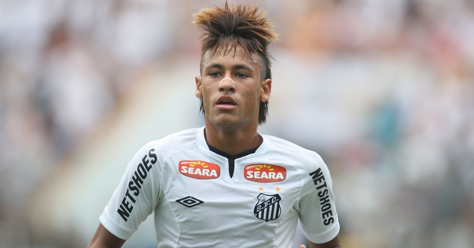 Neymar se destaca na goleada do Santos contra a Ponte Preta