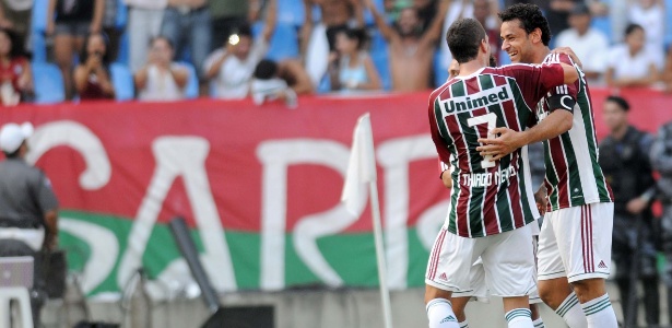 Thiago Neves e Fred comemoram o primeiro gol do Fluminense na final contra o Vasco - Dhavid Normando/Photocamera