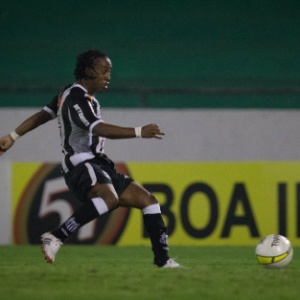 Arouca foi elogiado pelo técnico Muricy Ramalho após a vitória sobre o Guarani - Ricardo Nogueira/Folhapress
