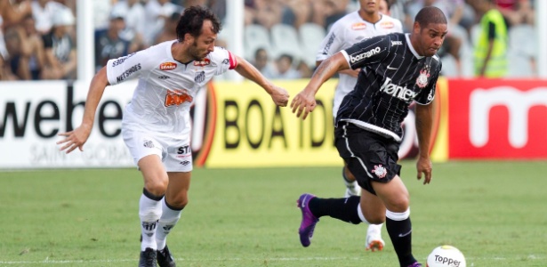 Adriano foi titular na última partida do Corinthians, contra o Santos, no fim de semana - Fernando Donasci/UOL