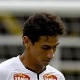 Paulo Henrique Ganso realiza passe durante a vitória do Santos sobre o Corinthians, por 1 a 0 - Rubens Cavallari/Folhapress