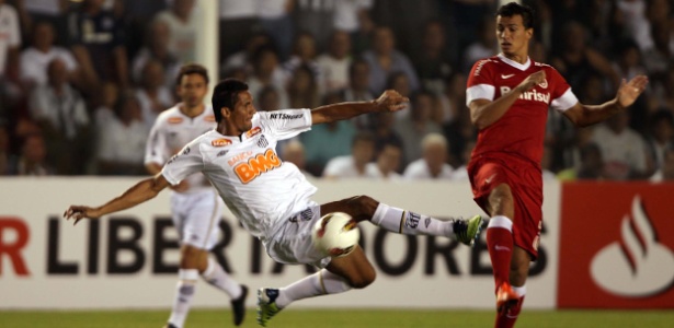 Durval, do Santos, é convocado pela primeira vez em sua carreira para a seleção 