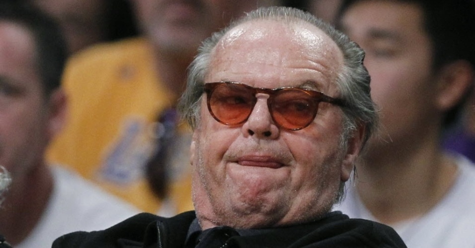 Figurinha carimbada no jogo dos Lakers, o ator Jack Nicholson acompanhou de perto a vitória do time de Los Angeles no clássico contra o Boston Celtics