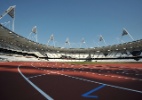 Pista do estádio de Londres-2012 é inaugurada com promessa de quebras de recordes