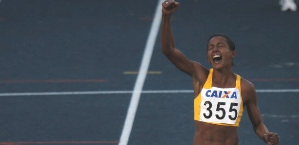 Simone testou positivo no Troféu Brasil após quebrar recorde dos 10.000 m - Ricardo Nogueira/Folhapress