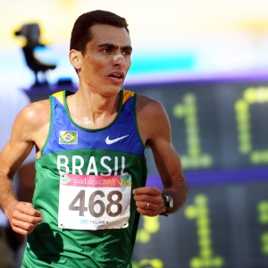 Marílson Gomes dos Santos é o principal representante do país na maratona em Londres