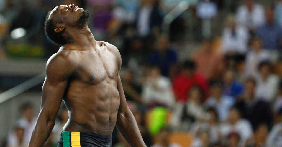 Usain Bolt lamenta após ser desclassificado de prova no Mundial de 2011
