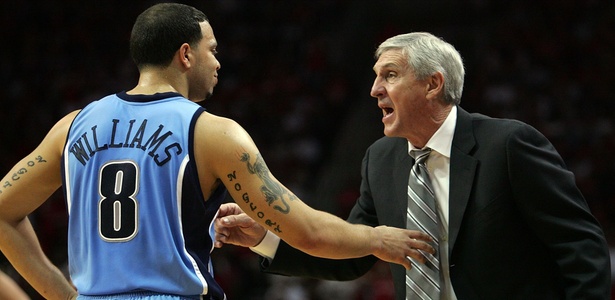 Atrito com Deron Williams teria sido o motivo da saída de Jerry Sloan do Jazz - Getty Image