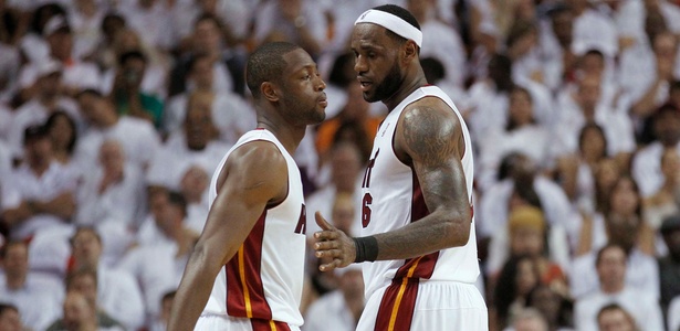 Dwyane Wade superou uma enxaqueca para reforçar o Miami Heat contra os Sixers - REUTERS/Hans Deryk