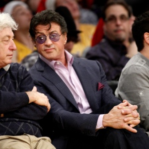 Sylvester Stallone acompanha partida entre o LA Lakers e o Miami Heat  - Lori Shepler/UPI/Brainpix