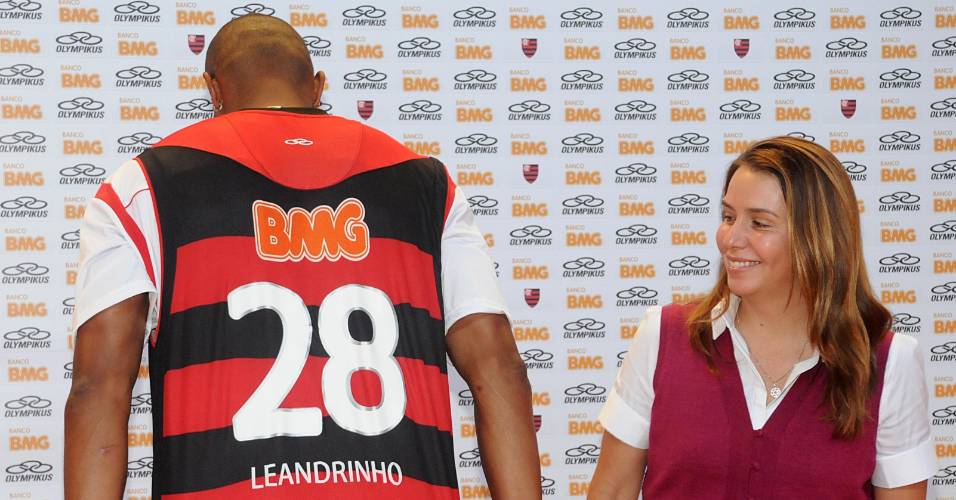 Leandrinho vestirá a camisa número 28 em sua passagem pelo Flamengo (19/08/2011)