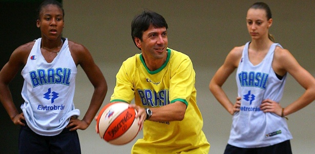 Luiz Cláudio Tarallo comandava as categorias de base antes de assumir o time principal - Divulgação/CBB