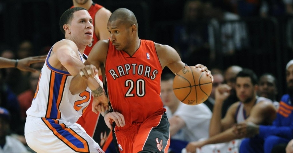 Leandrinho jogou bem na vitória do Toronto Raptors sobre o New York Knicks
