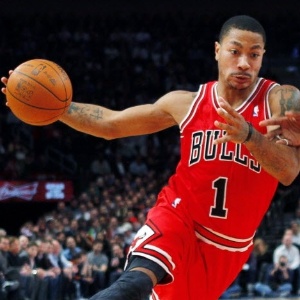 Derrick Rose foi o grande destaque da vitória do Chicago Bulls contra o New York Knicks - REUTERS/Adam Hunger