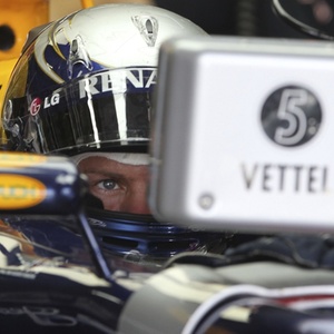 Sebastian Vettel se prepara para entrar na pista nos treinos livres de Interlagos - Bruno Domingos/Reuters