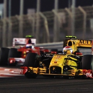 Petrov é a primeira opção da Lotus Renault GP - Mark Thompson/Getty Images