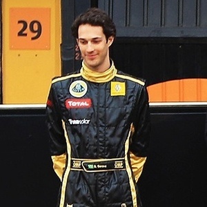 Bruno Senna ocupará o lugar de Heidfeld e pilotará um dos carros da Renault no GP da Bélgica - Mark Thompson/Getty Images