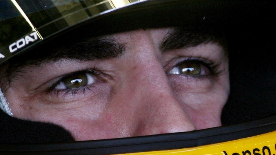 Fernando Alonso teve duas passagens na Renault, de 2003 a 2006 e entre 2008 e 2009 - AFP