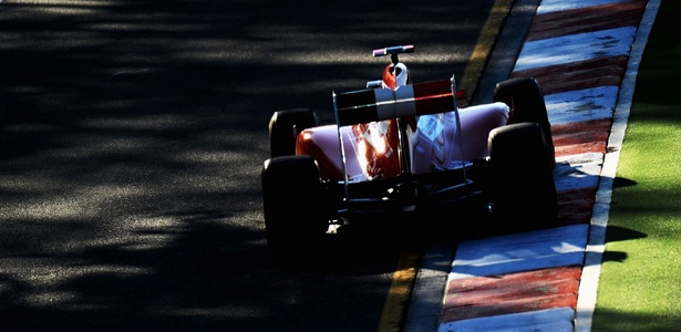 Fernando Alonso ficou em quarto com a Ferrari e elogiou o rival Sebastian Vettel - Getty Images