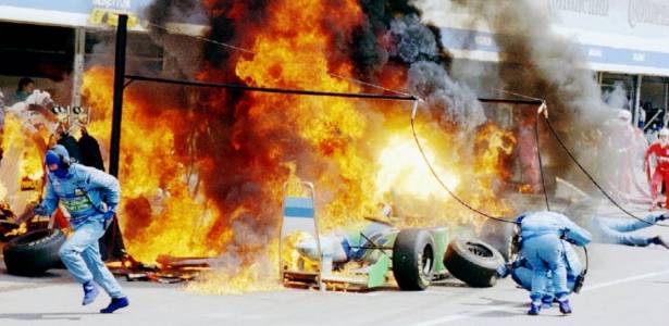 Benetton de Jos Verstappen pega fogo no GP da Alemanha de 1994 - Reuters - Reuters