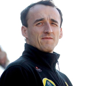 Robert Kubica, da Lotus Renault, deve retomar atividades de reabilitação em até três semanas - Kai Foersterling/EFE