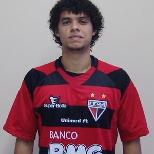 Victor Ferraz jogou no Atlético-GO entre 2010 e 11 - Reprodução