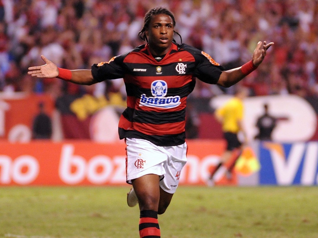 Chama o VAR (com urgência)! Jogo do time de Diego Maurício, ex-Flamengo,  tem três erros absurdos na Índia, Brasil Mundial FC