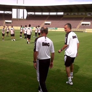 Dorival Jnior comanda treino do Atltico-MG na Arena da Fonte, em Araraquara