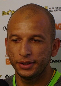 Fábio Júnior fez três gols na vitória do América sobre Ipatinga
