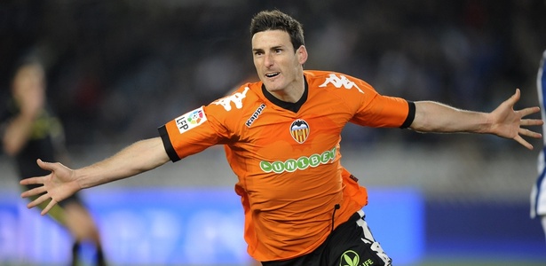 Aduriz fez o gol do triunfo do Valencia. Time cola no 4º colocado, o Espanyol - AFP/Andre Gillene