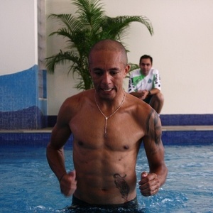 Lateral-esquerdo Triguinho faz seus primeiros exercícios, após fratura sofrida em novembro  - Divulgação/Coritiba 