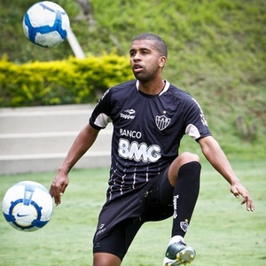 Leandro treinou no lugar de Richarlyson, que cumprirá suspensão contra o Grêmio Prudente - Bruno Cantini/site oficial do Atlético-MG