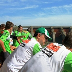 Jogadores do Coritiba visitam Usina de Itaipu, em uma pausa no treinamento em Foz do Iguaçu - Divulgação/Coritiba 