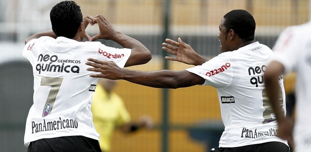 Paulinho e Jucilei representarão Tottenham e Anzhi, respectivamente, no torneio - Rubens Cavallari/Folha Imagem