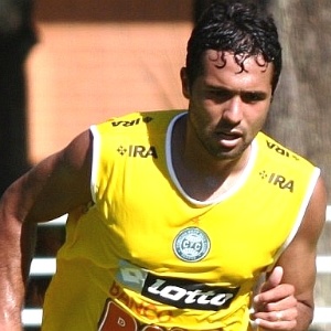 Meia Davi ainda não renovou contrato com Coritiba, mas se reapresentou e deve permanecer  - Divulgação/Coritiba 