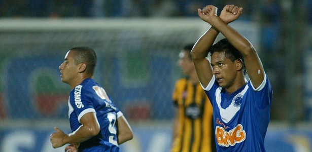 Wallyson é o destaque do Cruzeiro neste início de Libertadores com quatro gols - Paulo Fonseca/EFE
